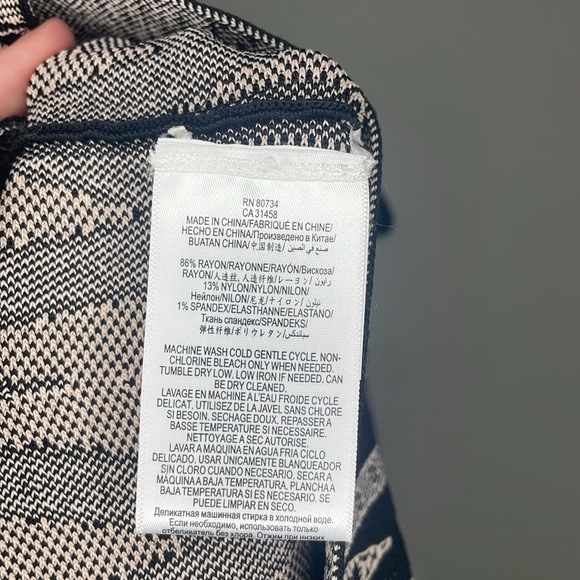 BCBG peplum top - Picture 4 of 4